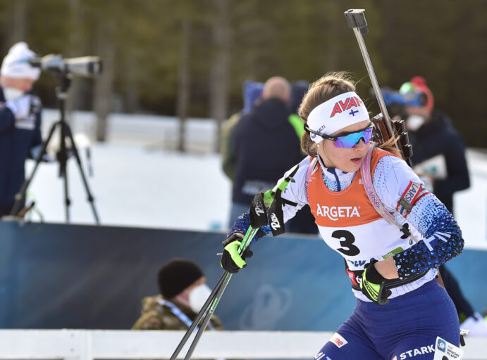 Noora-Kaisa Keränen ampumahiihtokisoissa. Pokljuka (SLO), IBU Junior Open European Championships.