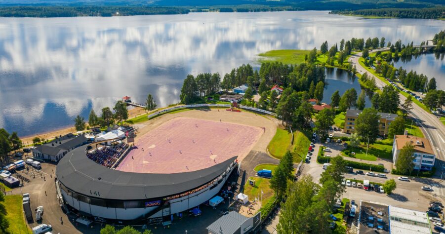 Sotkamon pesäpallostadion ilmasta kuvattuna